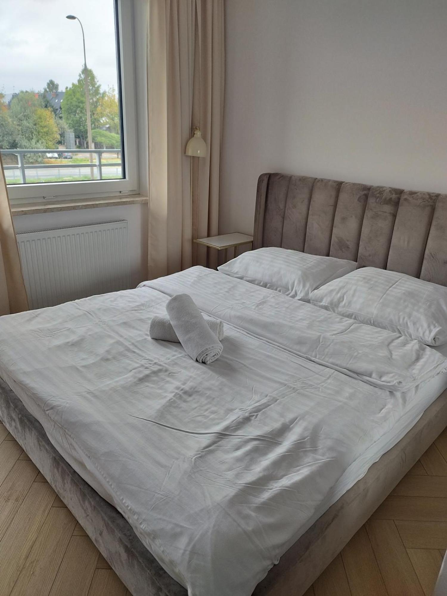 Gold Apartments Pileckiego วอร์ซอ ภายนอก รูปภาพ